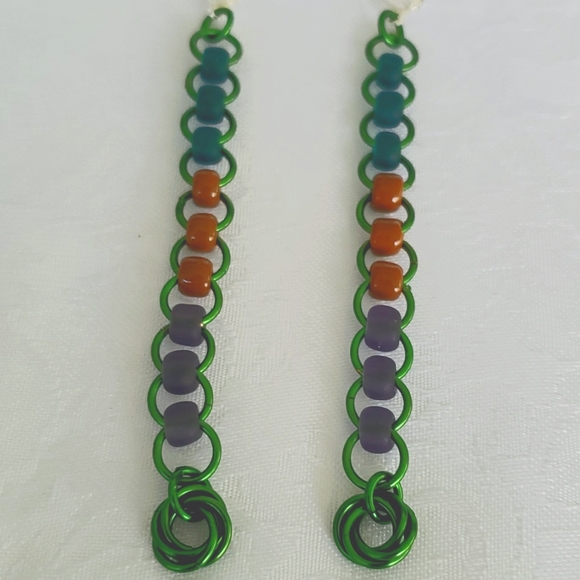 Silver Leaver Back Pierced Earrings! - Picture 2 of 3